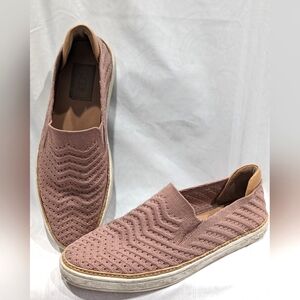 UGG Women's Sammy Pink Knit Slip-on Flats Casual Shoes Size 8